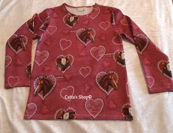 Barntröja med hästar och hjärtan – ekologisk French Terry