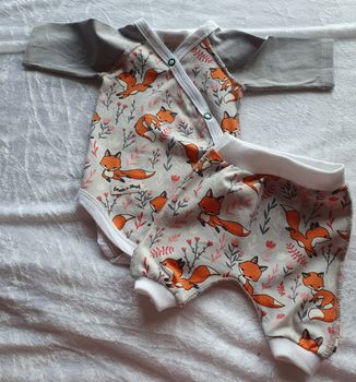 Ekologisk Babybody + byxa - Rävar