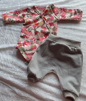 Ekologisk Babybody + byxa - Awesome