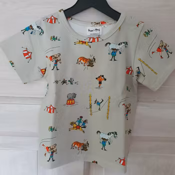 T-shirt Pippi på cirkus "ekologisk"