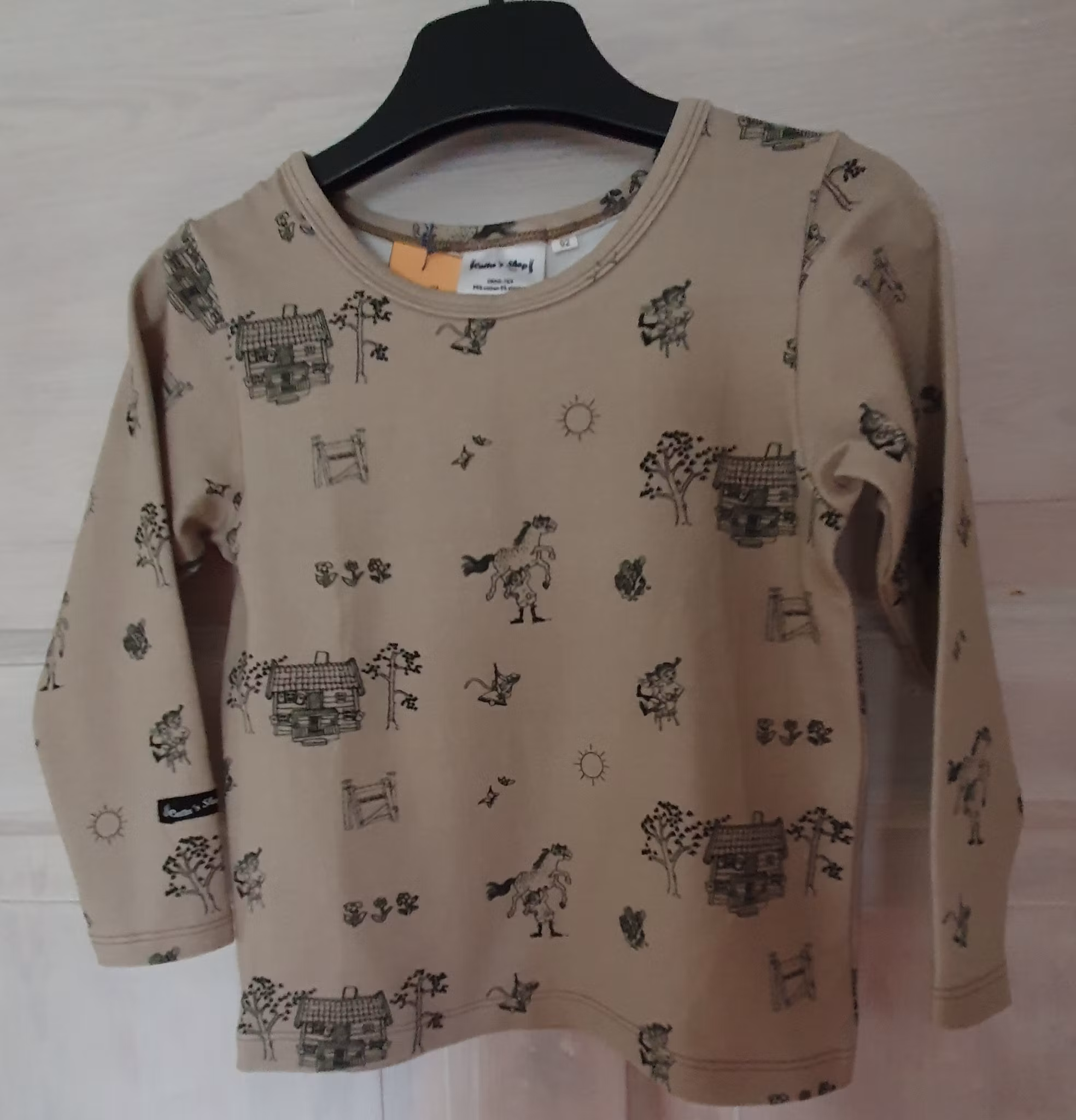 Tröja Hemma hos Pippi i Villa Villekulla