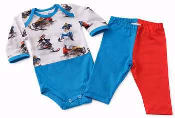 Ekologisk babybody med byxa – snöskotrar