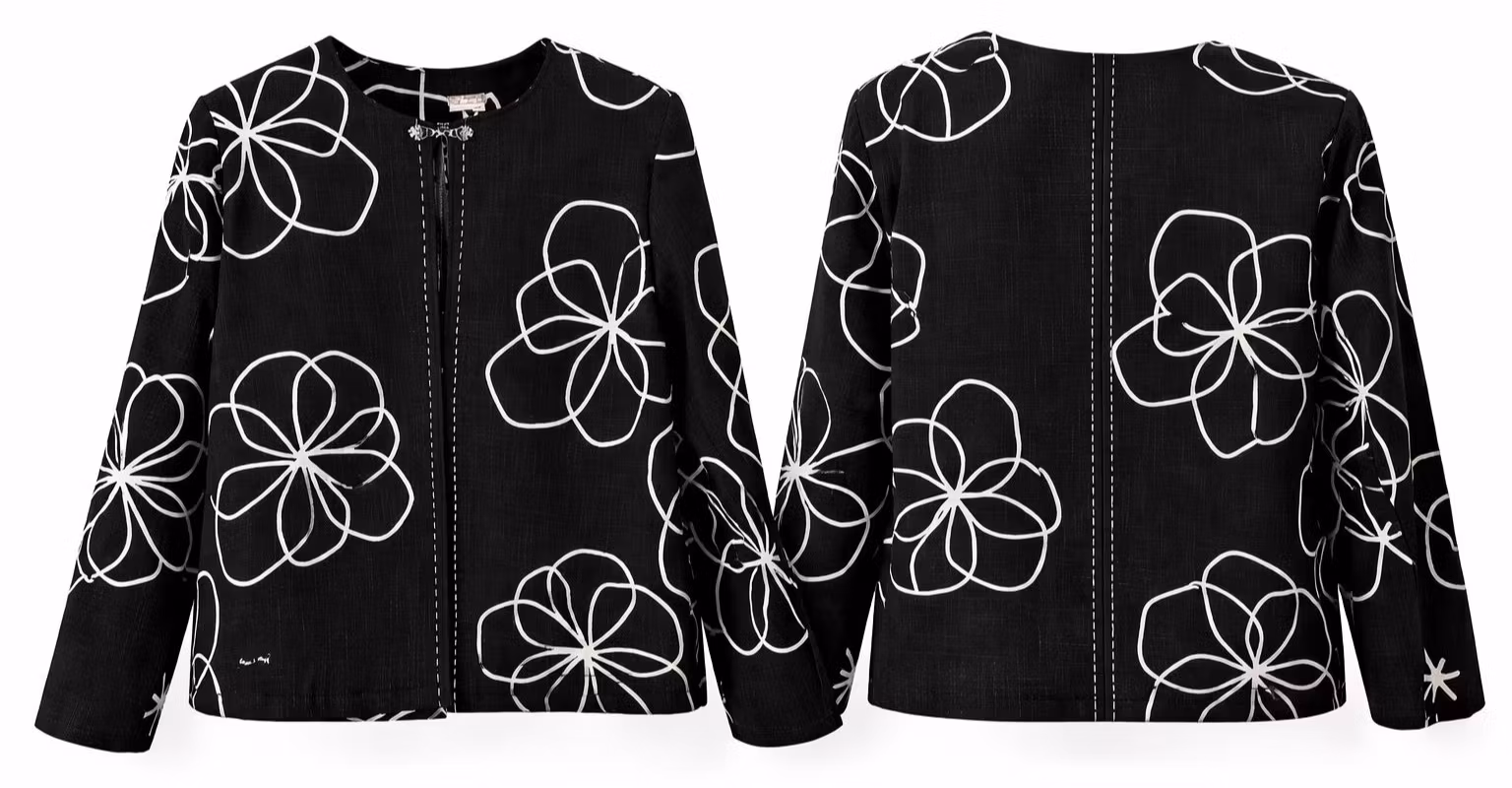 Sommarjacka En Unik Kreation för Sommaren, svart med vita blommor