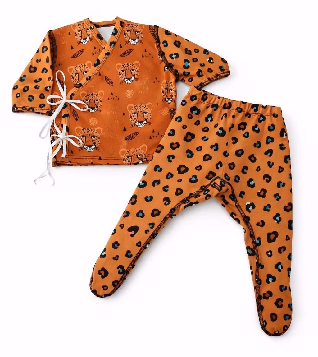 Ekologiskt prematur set med leopardmotiv – Ett hjärtligt hantverk