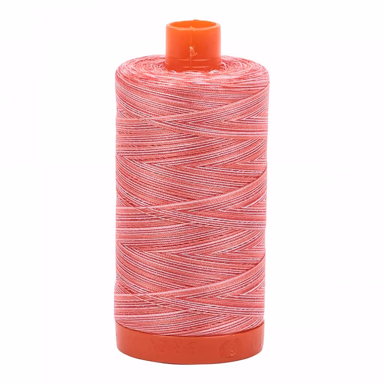 Aurifil - 4668/50  Strawberry Parfait - Rød flerfarget