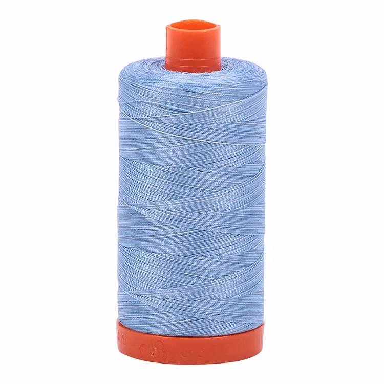 Aurifil - 3770/50 Stone Washed Denim - Flerfarget