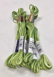 farge 8021-Cosmo Seasons Variegated Embroidery Floss Greens