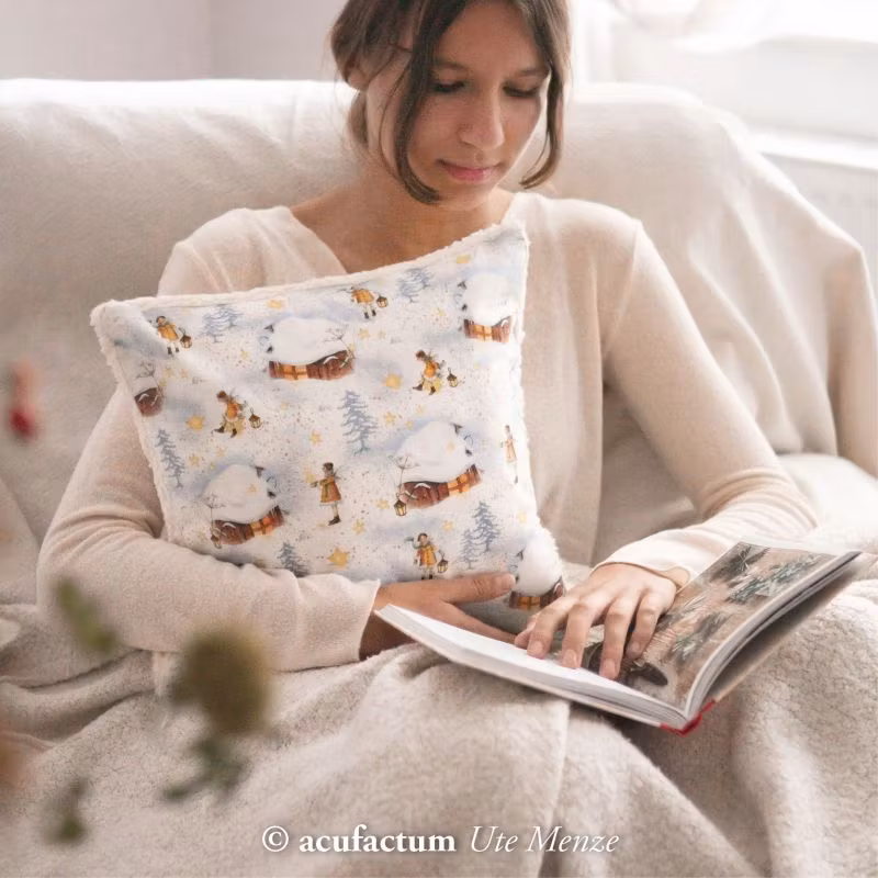 Acufactum- Vinterhus med barn og lykt