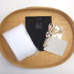 Broderi kit- Katt svart med rosa blomst str 8 cm