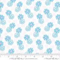 Good Day-hvit med turkis blomster