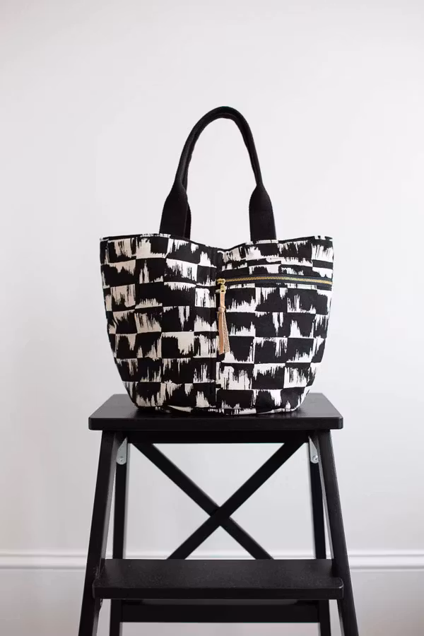 Noodlehead- Crescent Tote