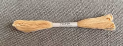 Nona-japansk håndfarget tråd - Onion gulbeige