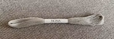 Nona-japansk håndfarget tråd - Crape Myrtle lys grå
