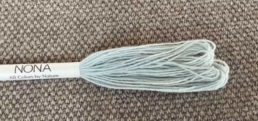 Nona-japansk håndfarget tråd - indigo lys blå