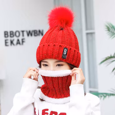 Stickad mössa och halsmudd set /One Size / Röd