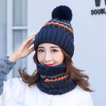 Stickad mössa och halsmudd set /One Size