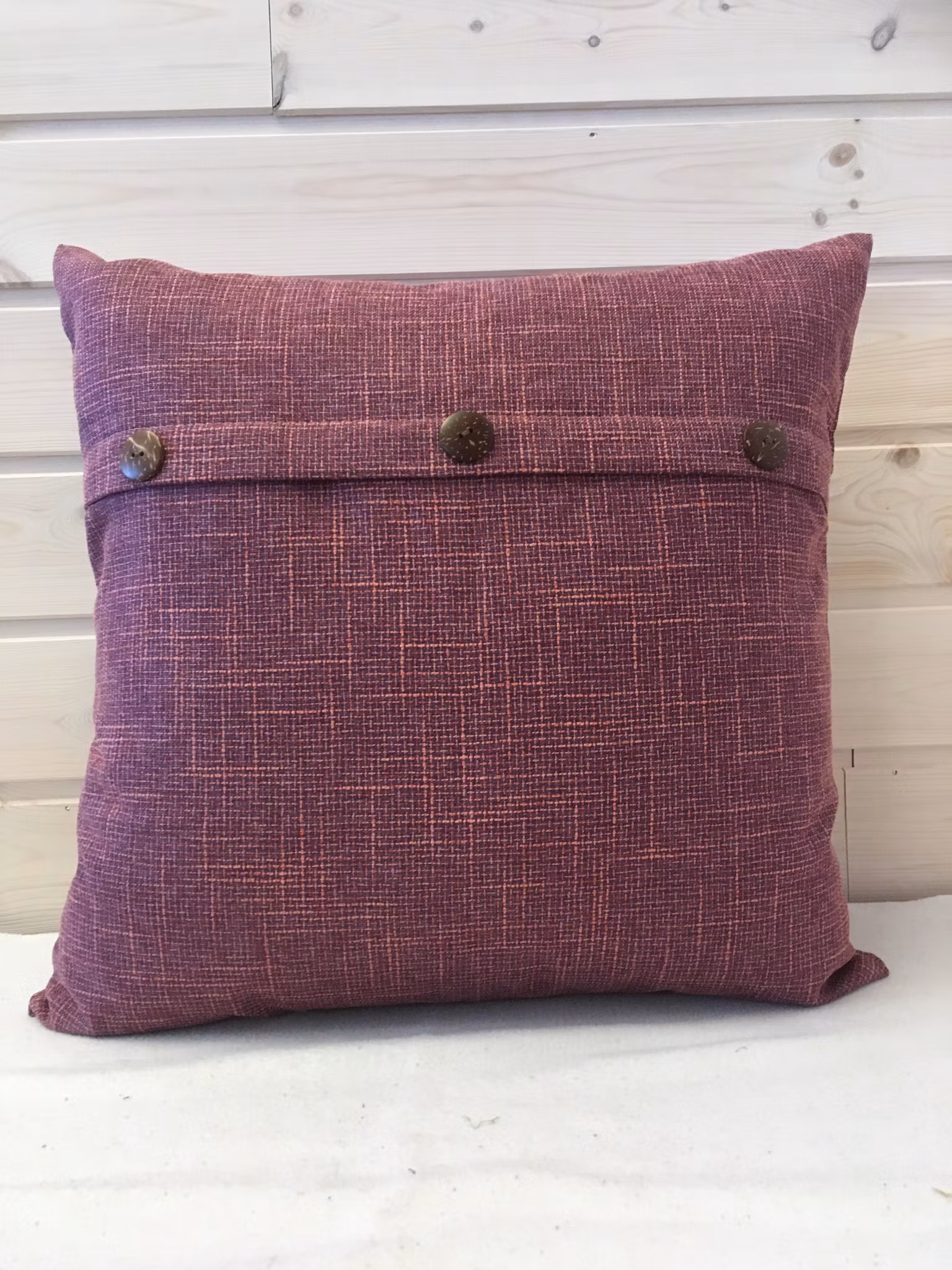 Kuddfodral med Tre knappar vintage Lila   -  50 x 50 cm
