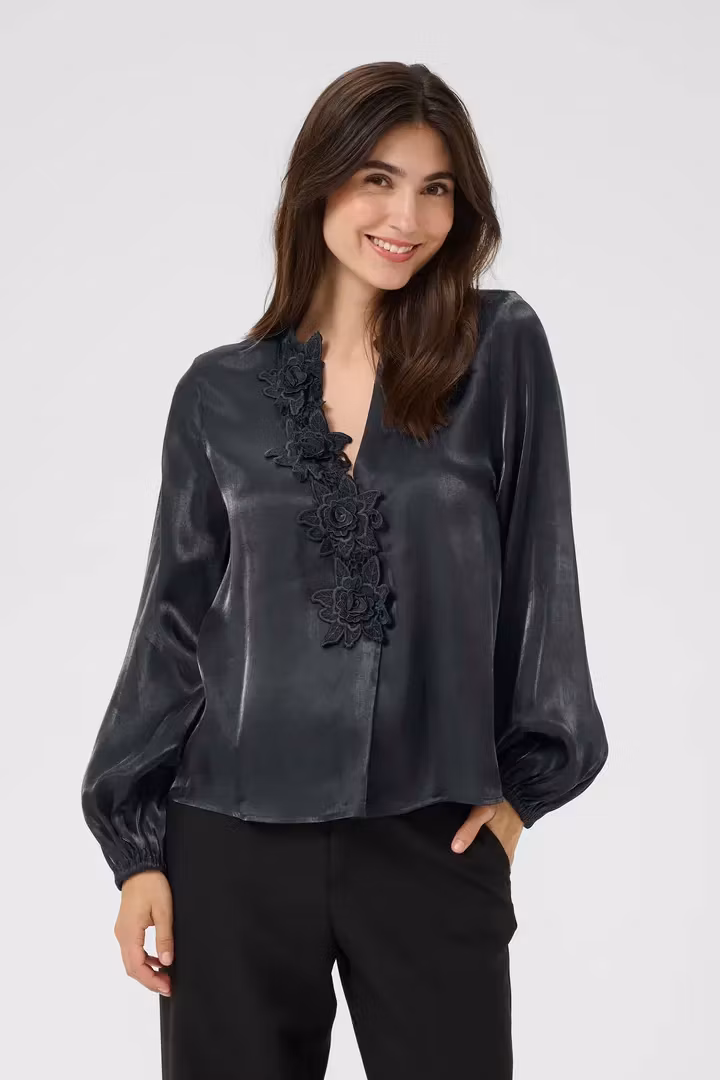 CUFIOLA BLUS