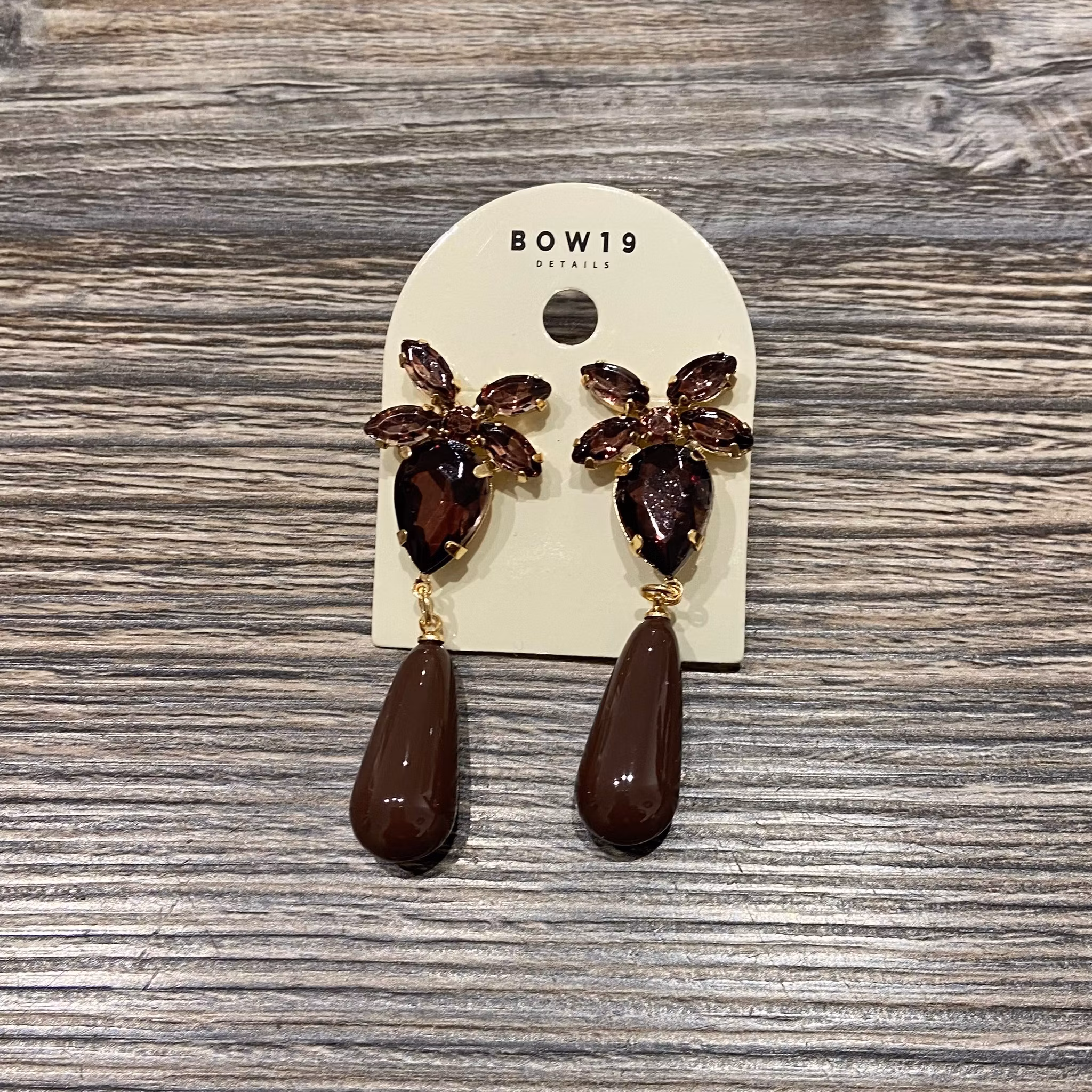 STONE DROP EARRINGS BROWN