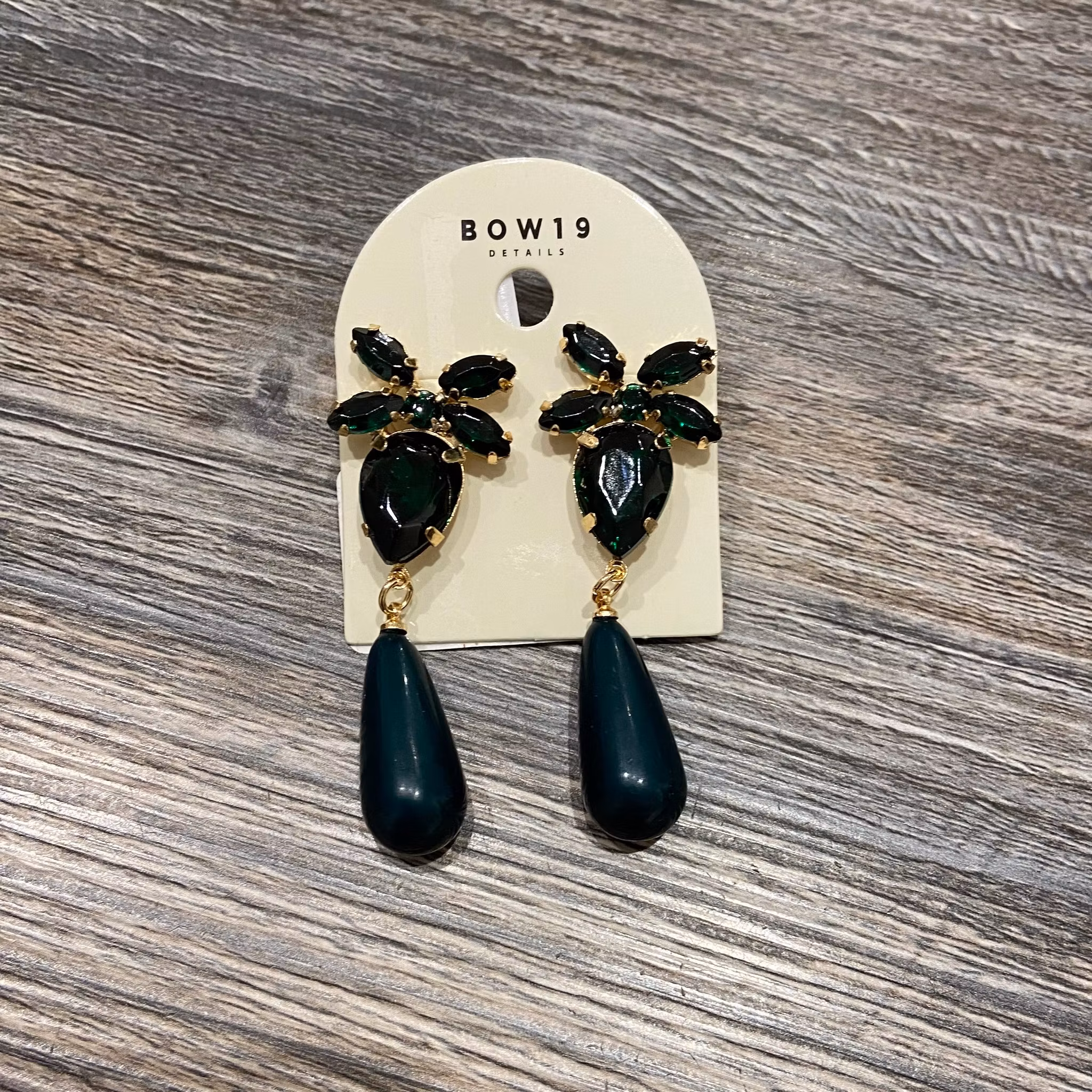 STONE DROP EARRINGS GREEN