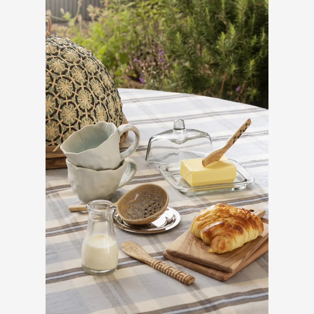 STONEWARE MUG LJUSBLÅ