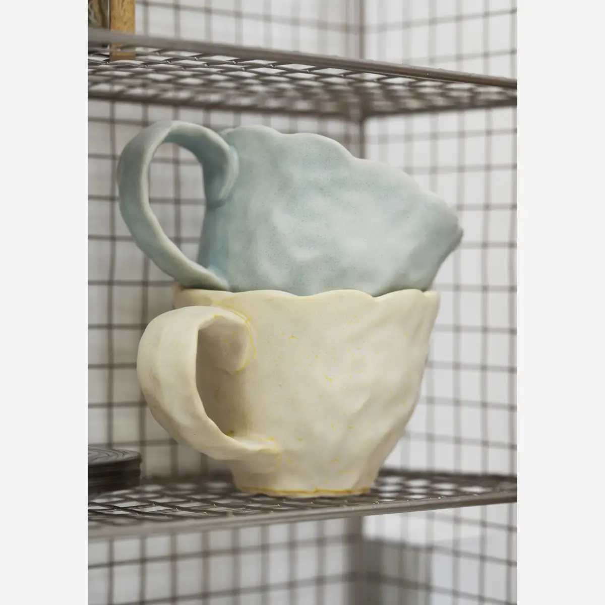 STONEWARE MUG LJUSBLÅ