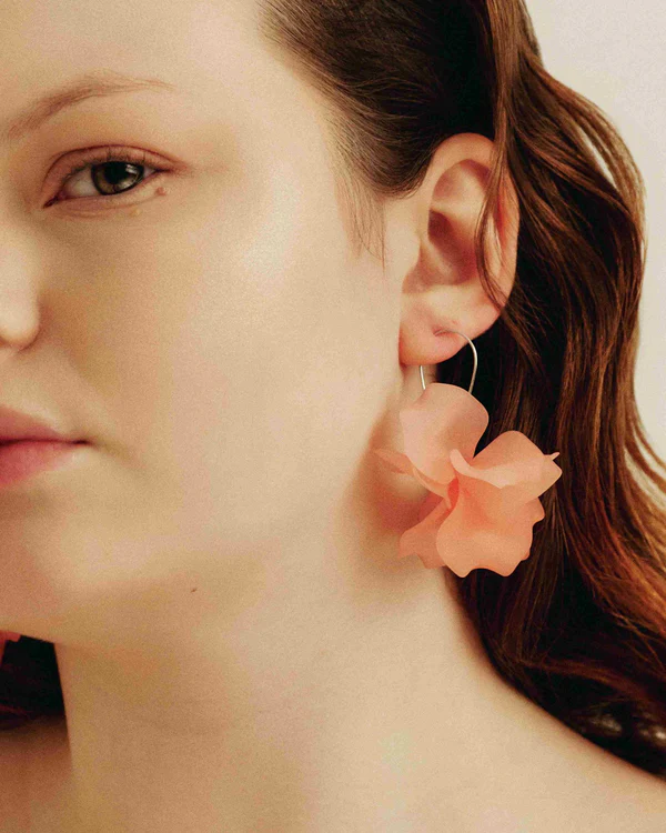 PETAL EARRINGS PINK