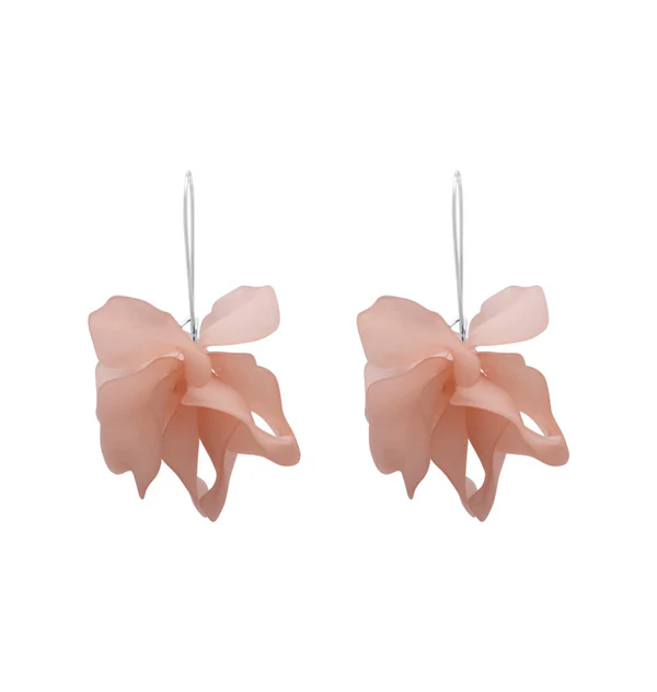 PETAL EARRINGS PINK