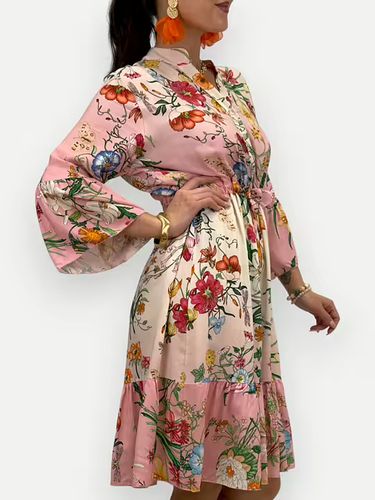 BLOMMIG MIDIKLÄNNING ROSA