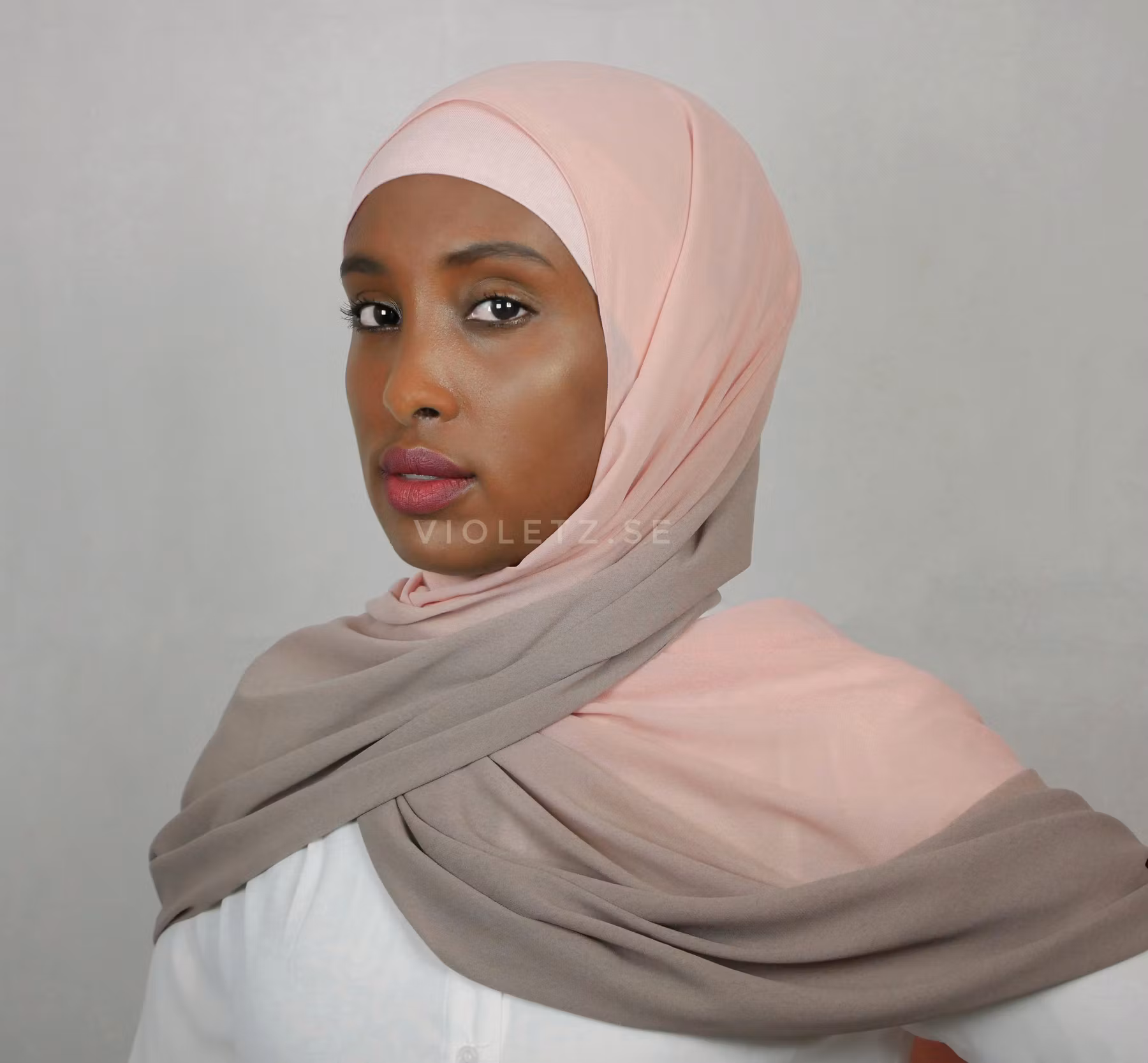 Instant Chiffong hijab med undersjal - ombré sahara