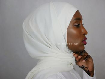 Instant Chiffong hijab med undersjal - cream