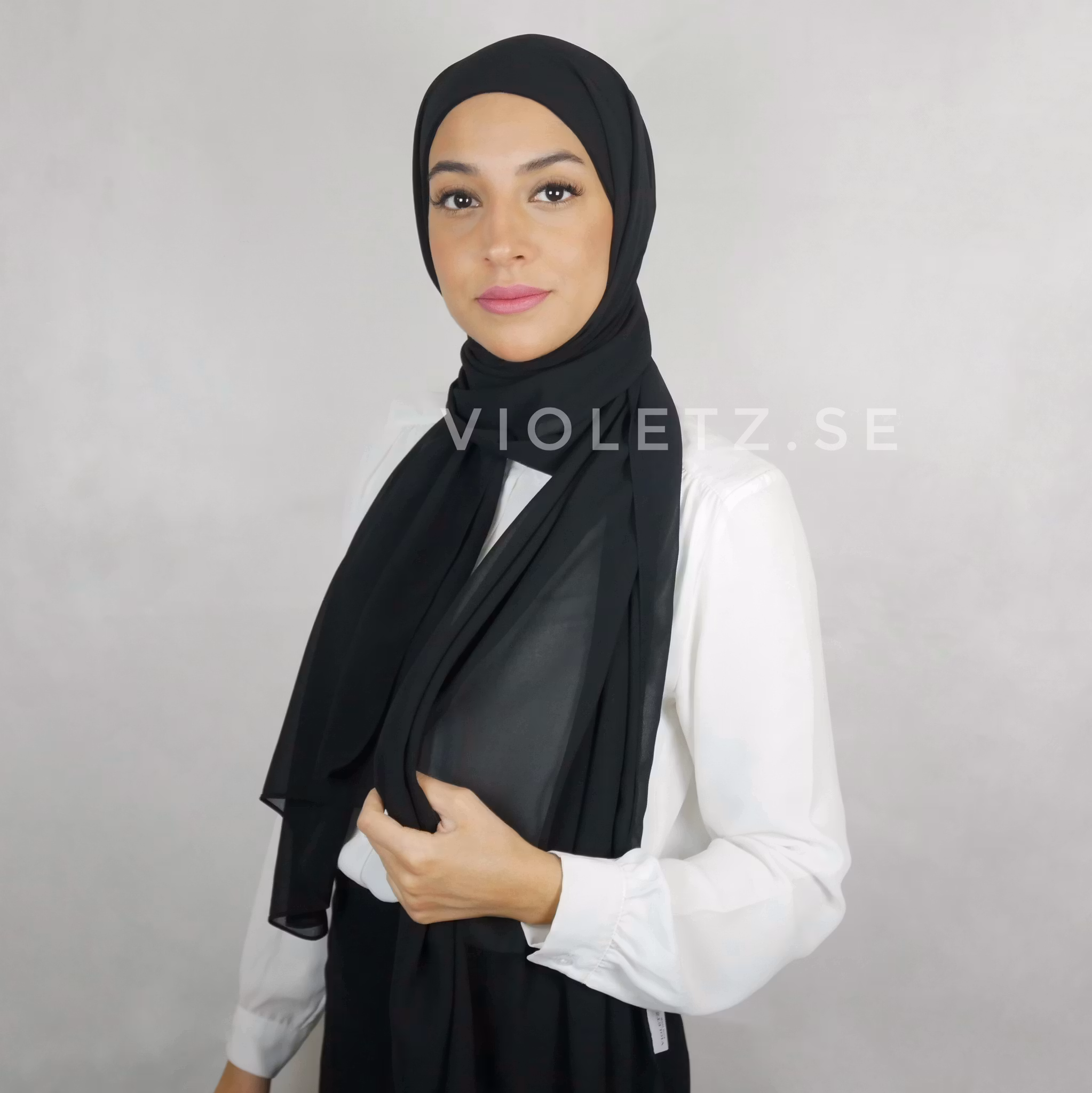 SULTANA  HIJAB-  Premium chiffong med integrerad undersjal