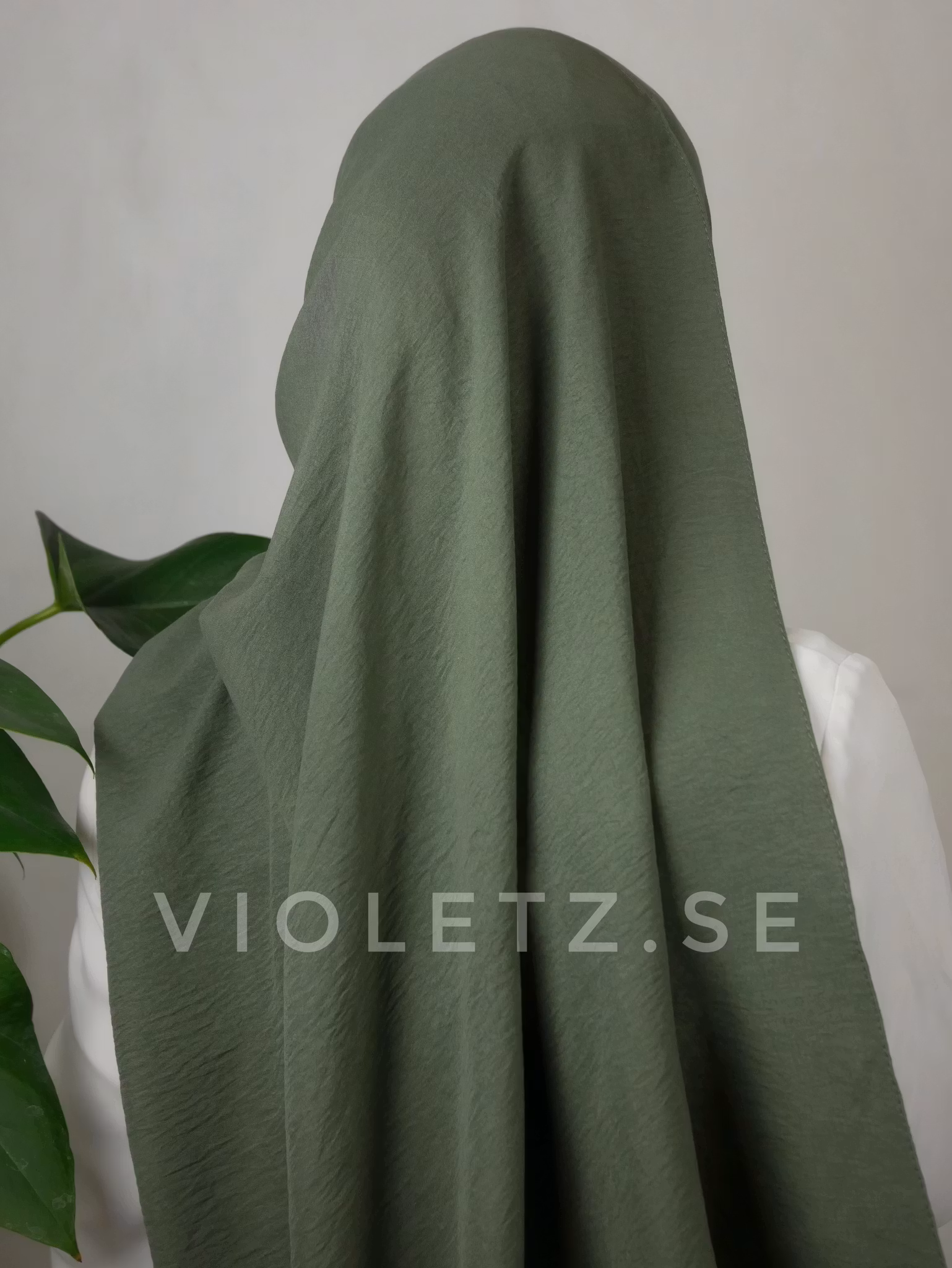 Ekologisk hijab i färgen Oliv. 100% bomull