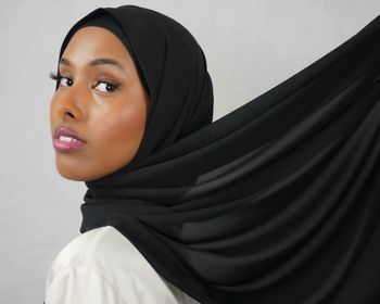 HIJAB MED MAGNET - Silk Chiffong - svart