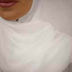 HIJAB MED MAGNET - Silk Chiffong - off-white