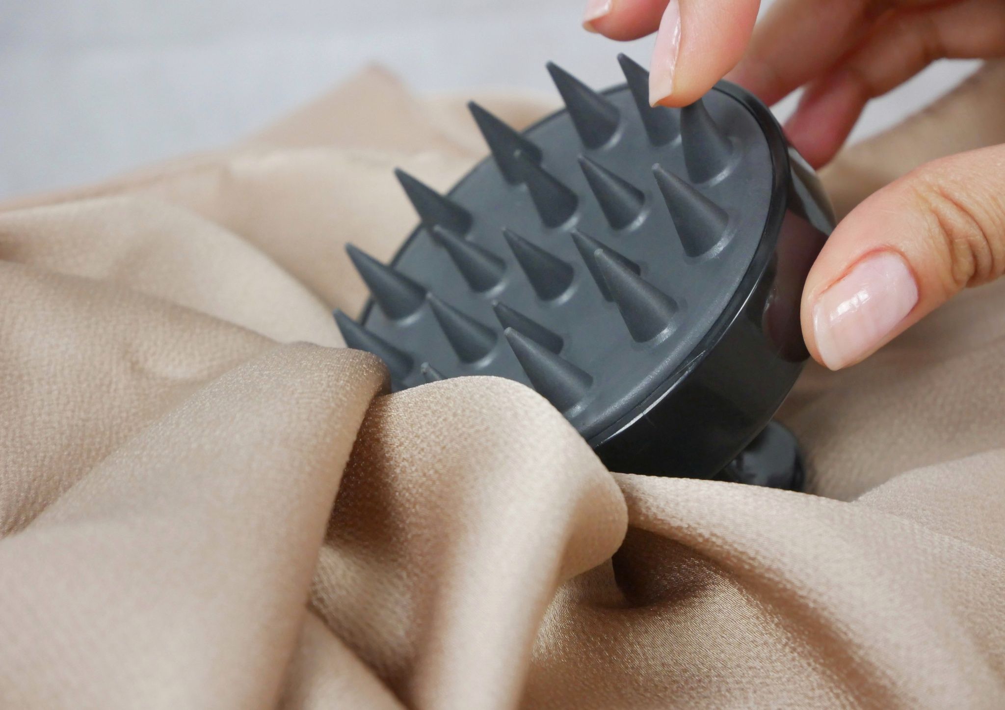 Scalp Brush - exfolierande borste för hårbotten