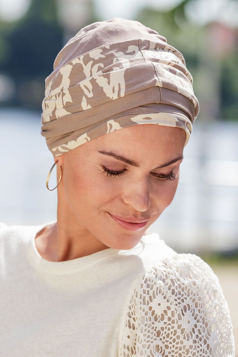Livia Turban med band