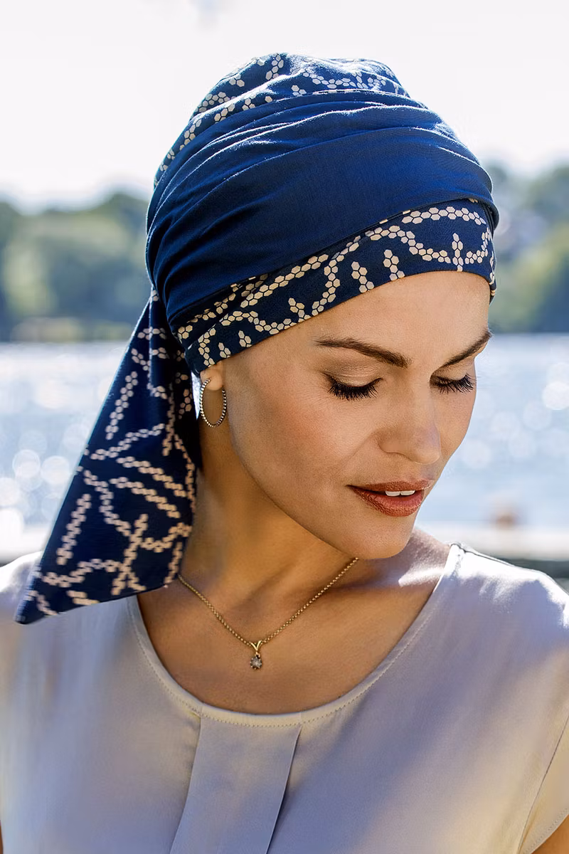 Turban med scarf - vändbar med mönster