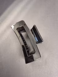 Hårklämma 9 cm – Stark, skonsam och perfekt för vardagsstyling