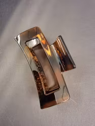 Hårklämma 9 cm – Stark, skonsam och perfekt för vardagsstyling