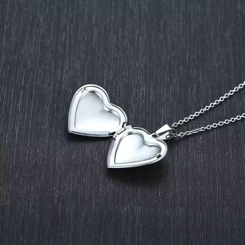 Light Heart Locket