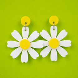 ÖRHÄNGEN DAISY
