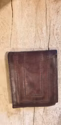 Plånbok i skinn chokladfärg