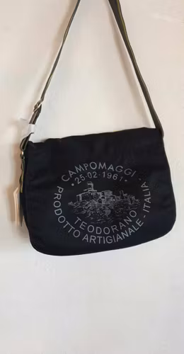 Stor väska i tyg/skinn svart