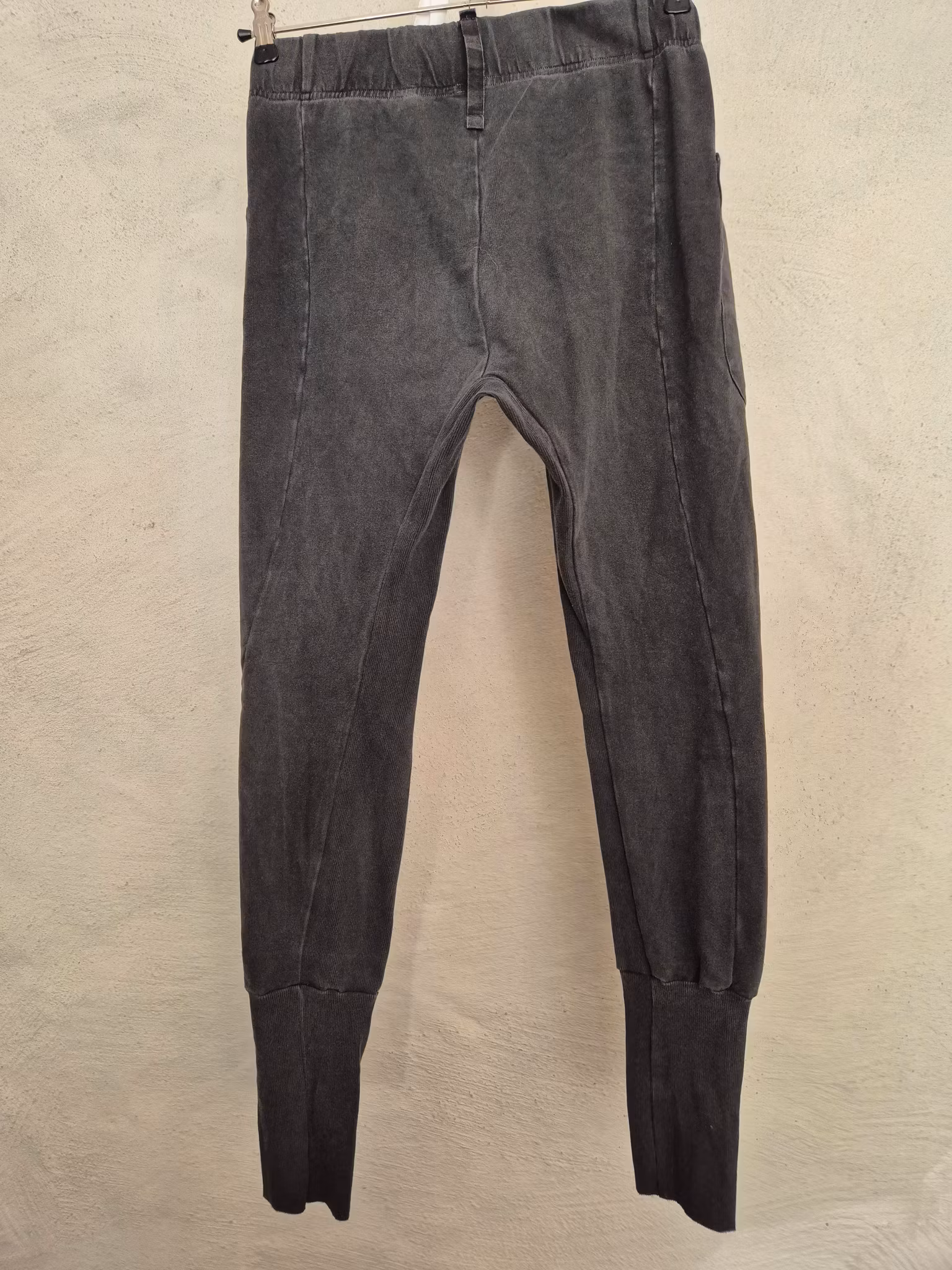 Pantalong grå/svart st L