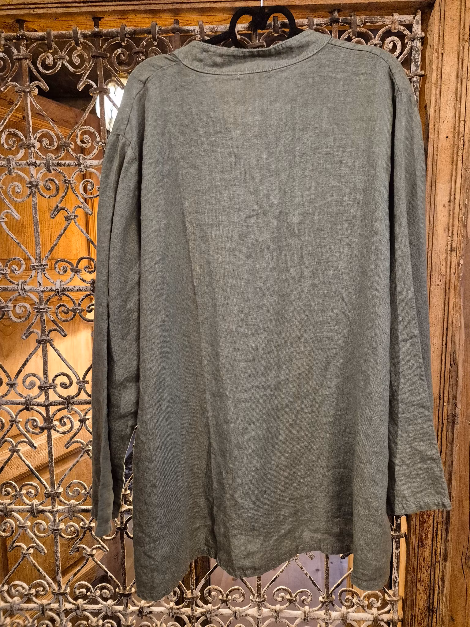 Linne skjorta oliv grön