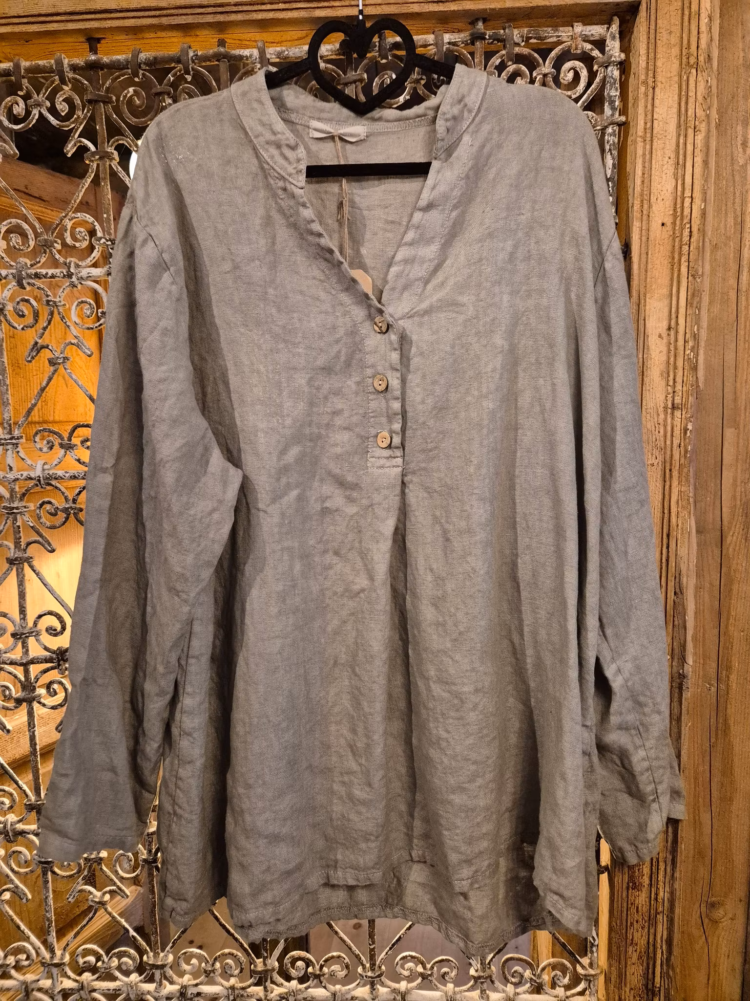 Linne skjorta mörk lin