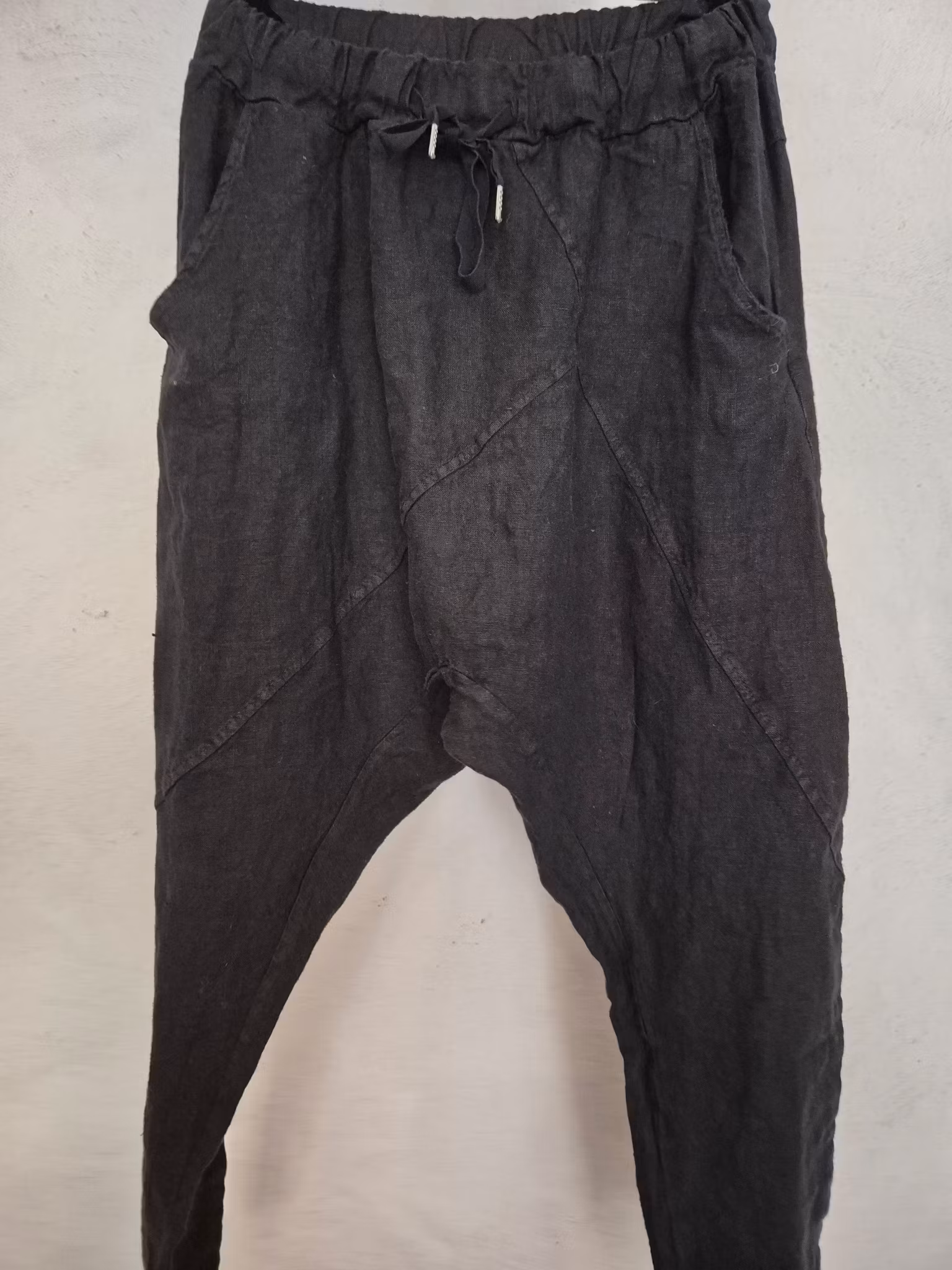 Baggy brallor i linne svart