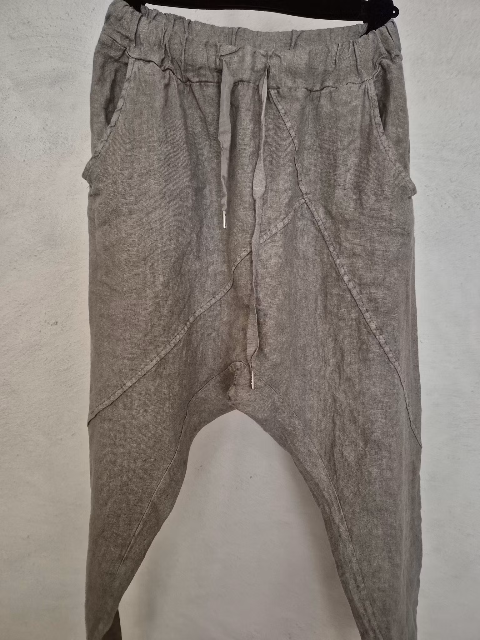 Linne bralla baggy mörk linfärg