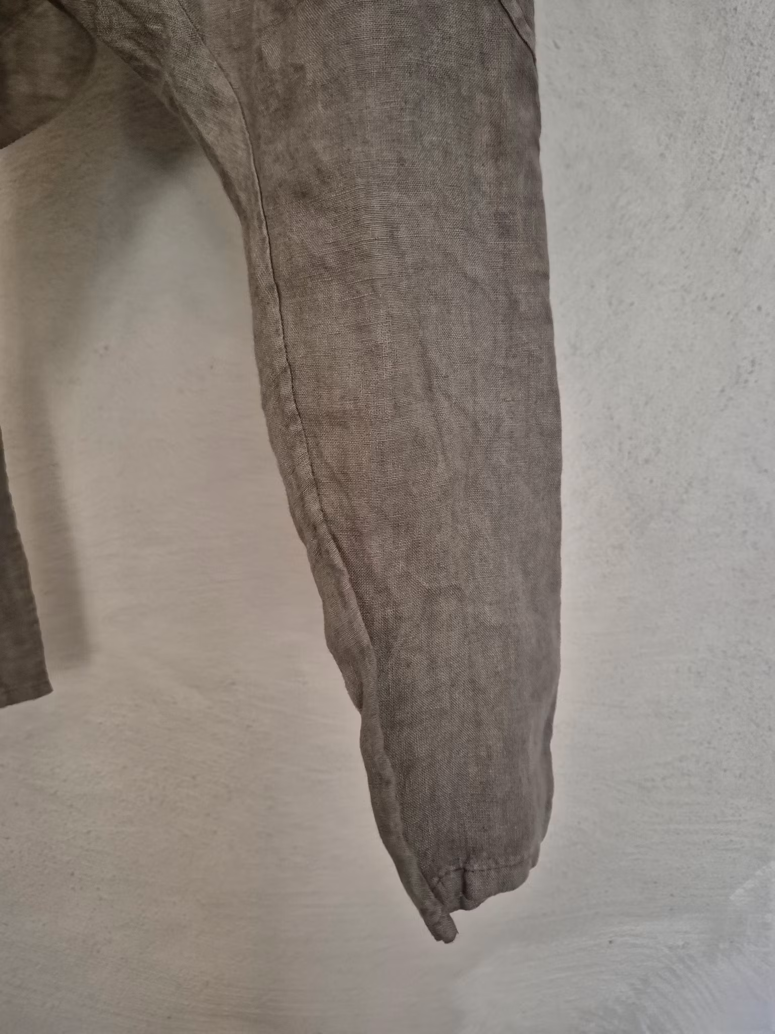 Linne bralla baggy mörk linfärg